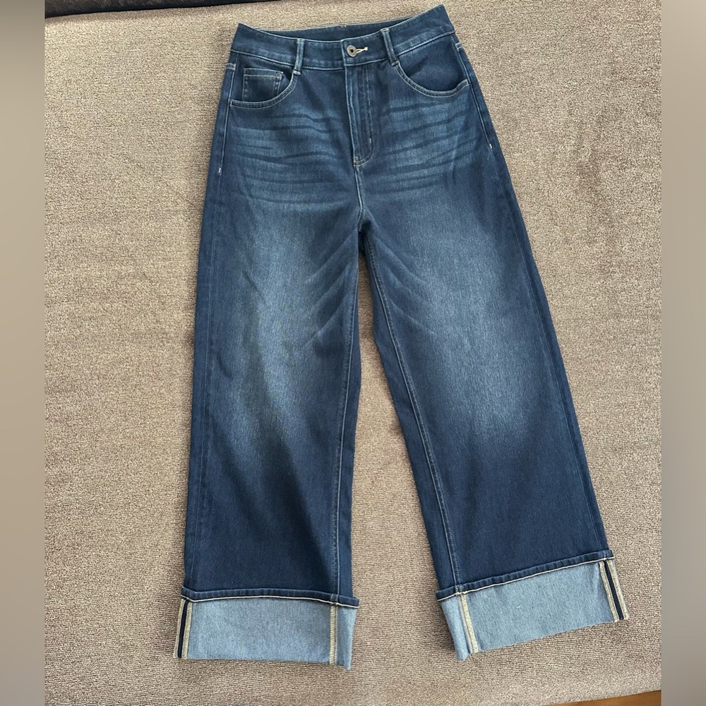 Halara -Wide-Leg Blue Jeans High Waisted Multiple Pockets Rolled Hem -
